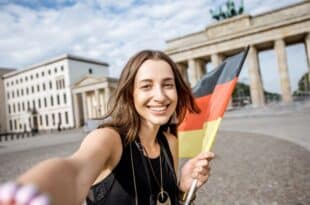 DAAD Helmut-Schmidt Scholarship 2026